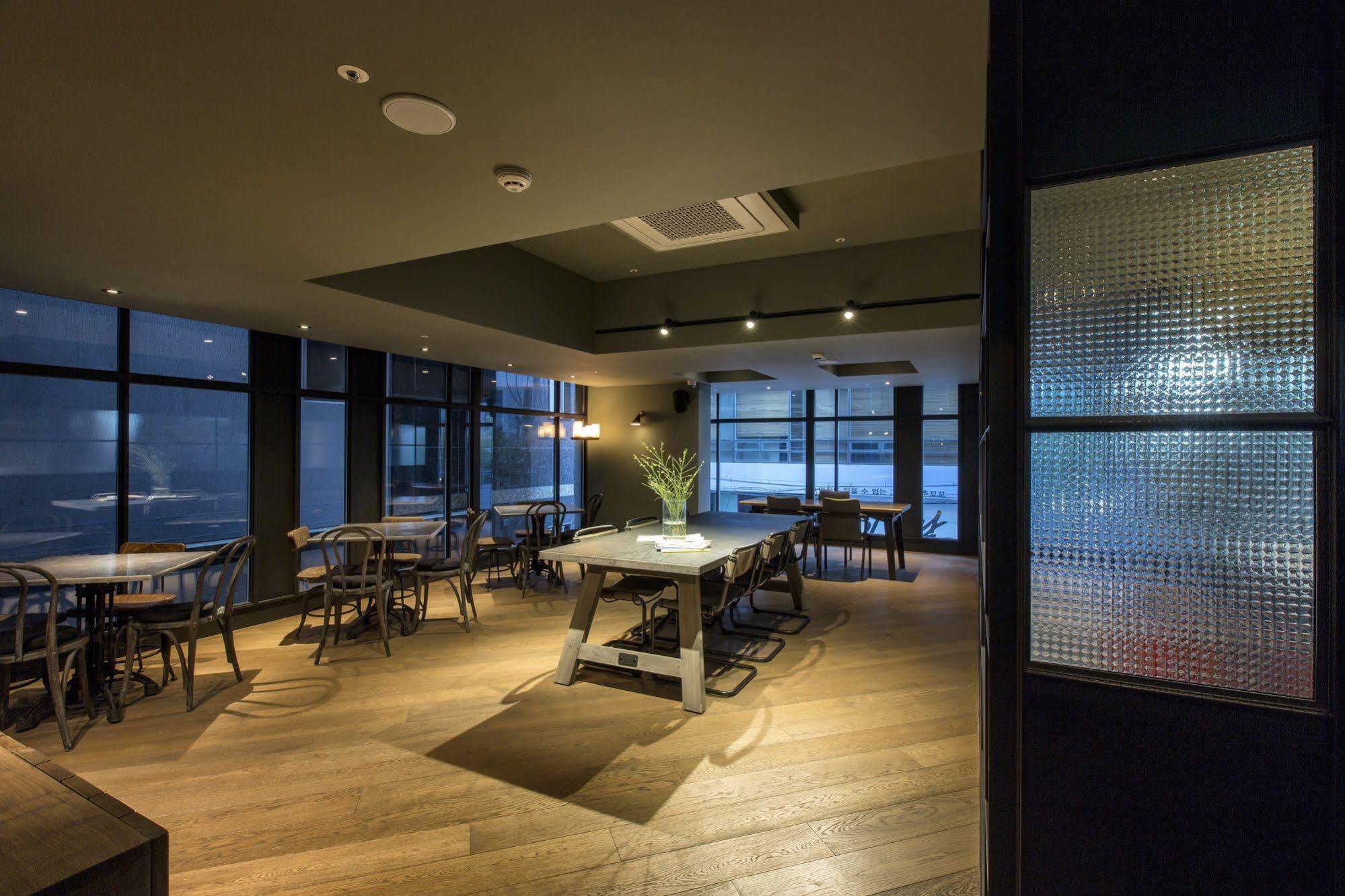Hotel Gangnam 3*